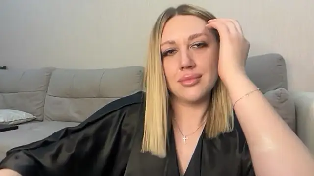 Snapshot of VickyLove047 chatting on 09-24-25, 08:45 VickyLove047 online show from 09-24-25, 08:45