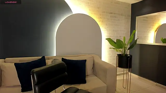 FernandaX1 online show from 10-07-25, 11:18