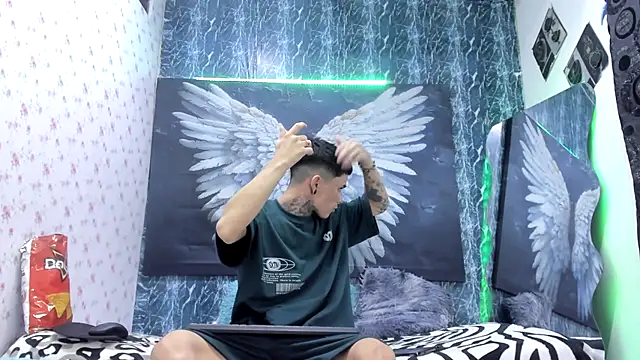 exotic hot couple online show from 04-13-26, 01:44