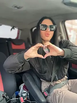 JulliaVegas online show from 03-09-25, 02:18