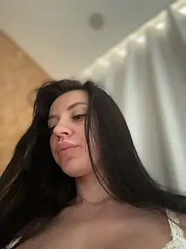 JulliaVegas online show from 03-16-26, 01:22