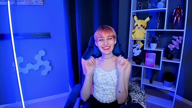 AlmeWood online show from 12-20-24, 03:00