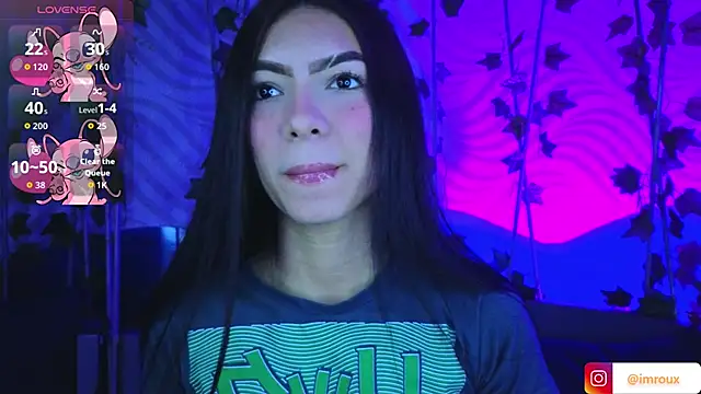Snapshot of antonellaroux chatting on 09-19-25, 11:33 antonellaroux online show from 09-19-25, 11:33