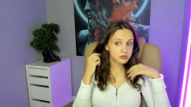 Snapshot of MariaNorma chatting on 12-17-24, 08:12 MariaNorma online show from 12-17-24, 08:12