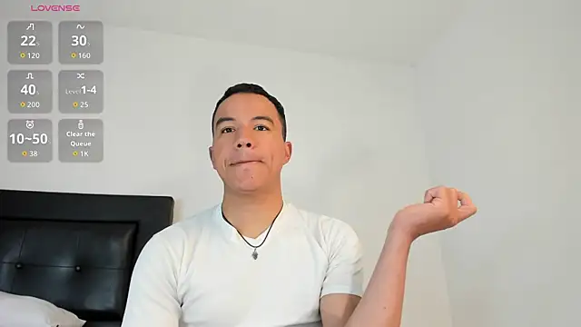 Snapshot of lucas_wellx chatting on 07-14-26, 10:04 lucas wellx online show from 07-14-26, 10:04