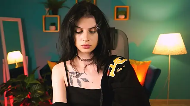 JadeCastle  online show from 04-18-26, 05:39