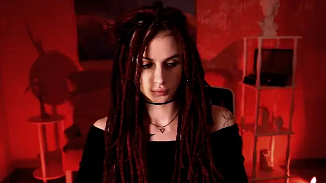 Snapshot of JadeCastle_ chatting on 05-12-26, 04:15 JadeCastle online show from 05-12-26, 04:15