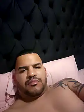 Latino2909 online show from 12-28-24, 06:39