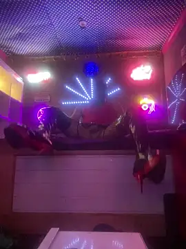 Snapshot of kinkycdslutsv chatting on 02-05-25, 06:37 kinkycdslutsv online show from 02-05-25, 06:37