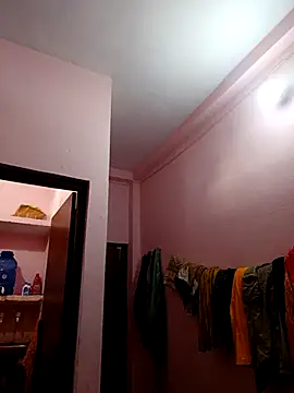 Hot-shot99 online show from 02-21-25, 08:29