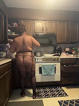 InterRacialFacial7296 online show from 12-14-25, 11:04