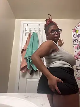 kiaxkiaa online show from 12-16-24, 10:13