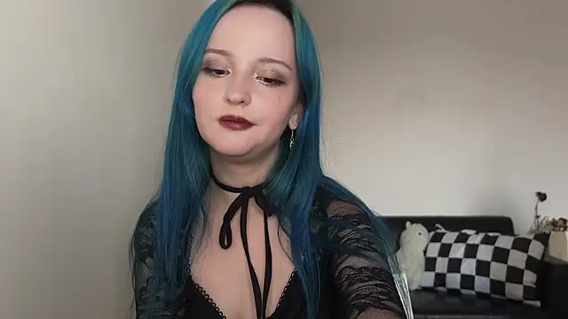 bumble bee online show from 12-18-24, 10:40