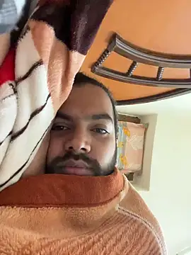 Snapshot of Arsh_Loves_Luv chatting on 12-28-24, 08:58 Arsh Loves Luv online show from 12-28-24, 08:58