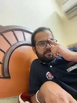 Snapshot of Arsh_Loves_Luv chatting on 01-03-25, 06:14 Arsh Loves Luv online show from 01-03-25, 06:14