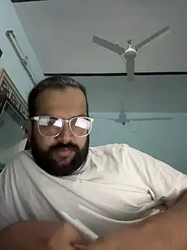 Arsh Loves Luv online show from 12-17-25, 11:00