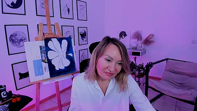 Snapshot of RosalindaFortuna chatting on 01-10-25, 02:23 RosalindaFortuna online show from 01-10-25, 02:23
