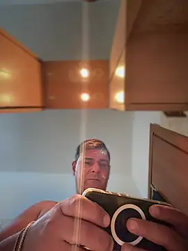 SecretlyDD online show from 02-03-26, 09:47