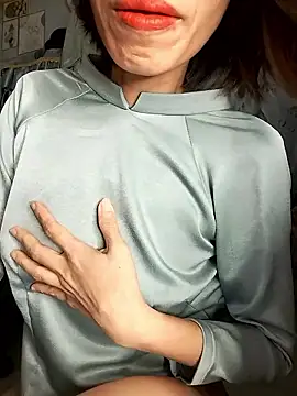 Lucy limon online show from 09-21-25, 05:47