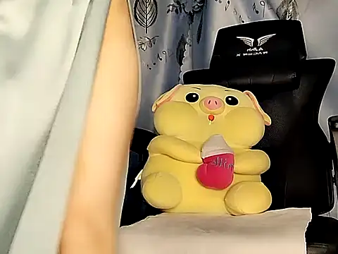 Lucy limon online show from 09-25-25, 11:03