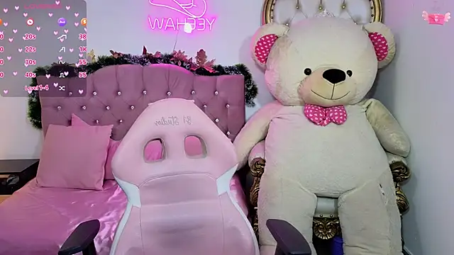 Snapshot of Emilly_tay chatting on 01-11-25, 06:12 Emilly tay online show from 01-11-25, 06:12