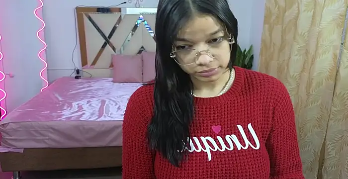 Snapshot of Emilly_tay chatting on 02-22-25, 11:57 Emilly tay online show from 02-22-25, 11:57