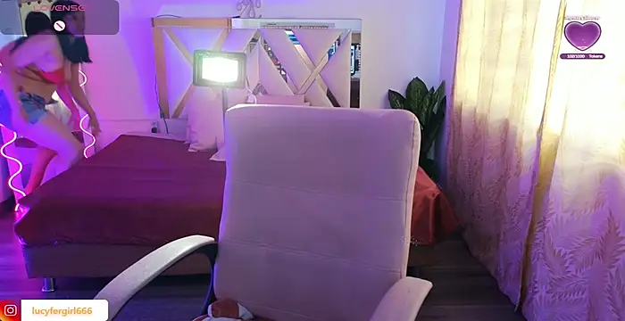 Snapshot of Emilly_tay chatting on 02-24-25, 05:53 Emilly tay online show from 02-24-25, 05:53