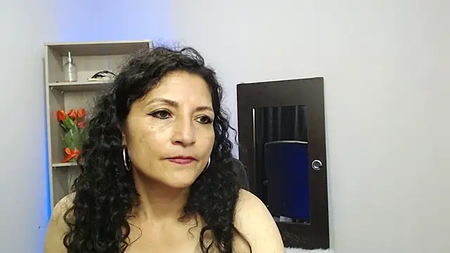 Snapshot of arianna_ros3 chatting on 02-11-25, 06:44 arianna ros3 online show from 02-11-25, 06:44