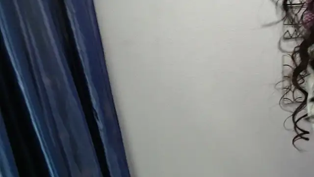 Snapshot of arianna_ros3 chatting on 02-14-25, 04:20 arianna ros3 online show from 02-14-25, 04:20