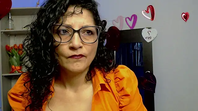 Snapshot of arianna_ros3 chatting on 02-18-25, 01:00 arianna ros3 online show from 02-18-25, 01:00