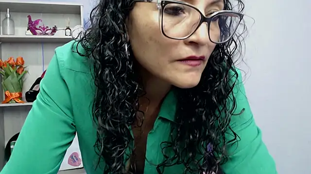 Snapshot of arianna_ros3 chatting on 03-20-25, 08:08 arianna ros3 online show from 03-20-25, 08:08