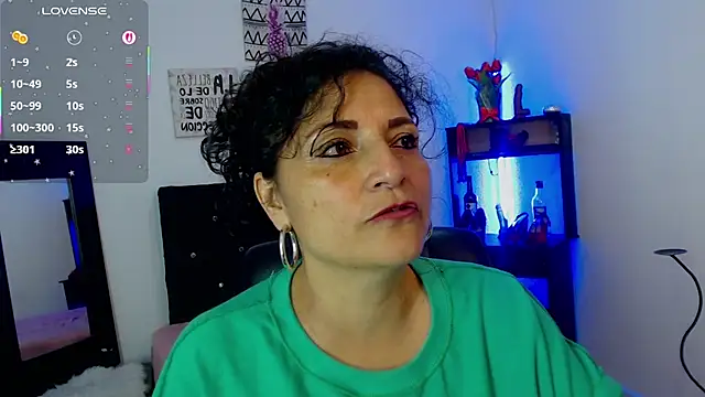 Snapshot of arianna_ros3 chatting on 09-20-25, 04:52 arianna ros3 online show from 09-20-25, 04:52