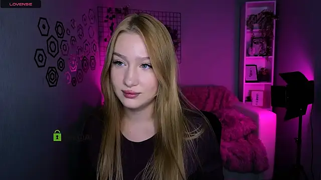 playful sophie online show from 11-17-25, 08:03