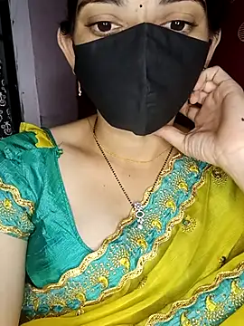Snapshot of Telugu_Cute_Angel chatting on 10-15-25, 04:40 Telugu Cute Angel online show from 10-15-25, 04:40