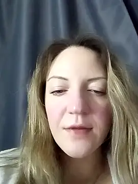 Snapshot of KattyLuuu chatting on 02-25-26, 08:18 KattyLuuu online show from 02-25-26, 08:18