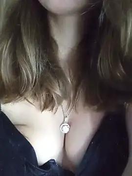 Snapshot of KattyLuuu chatting on 07-31-26, 08:52 KattyLuuu online show from 07-31-26, 08:52