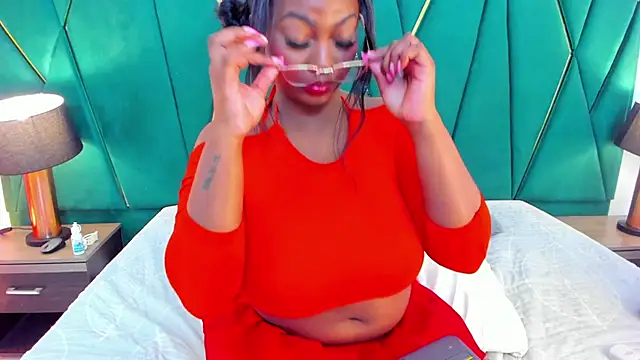 Tamara Myller online show from 03-20-25, 03:36