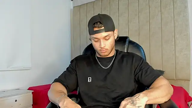 jeicob gagnon online show from 10-05-25, 06:01