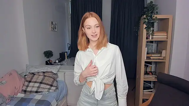 Snapshot of HarrmonSarah chatting on 12-22-24, 08:49 HarrmonSarah online show from 12-22-24, 08:49