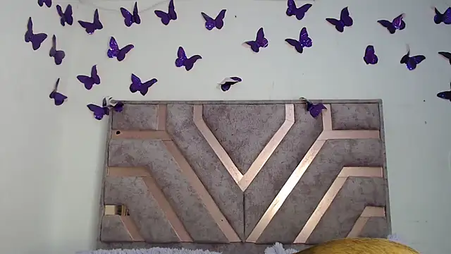 Anny Fox- online show from 03-26-26, 04:07