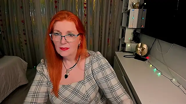 Snapshot of Fire-Fox-One chatting on 03-14-25, 04:51 Fire-Fox-One online show from 03-14-25, 04:51