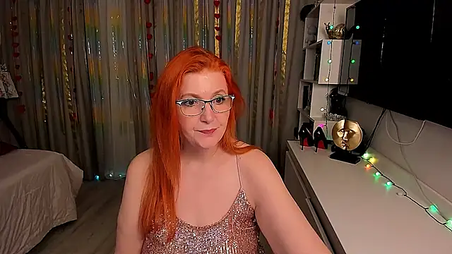 Snapshot of Fire-Fox-One chatting on 03-16-25, 10:31 Fire-Fox-One online show from 03-16-25, 10:31