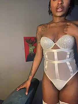 Zizi-campbel online show from 03-01-26, 10:39