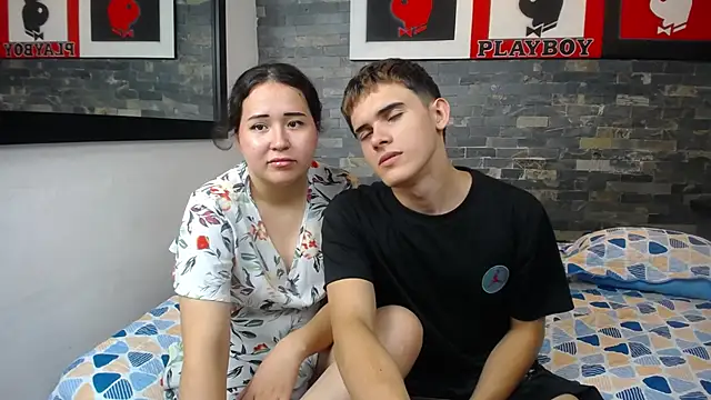 Snapshot of Gurvinder_1 chatting on 03-18-25, 02:26 Gurvinder 1 online show from 03-18-25, 02:26