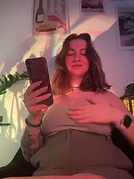 MayaMystic online show from 02-11-26, 01:05