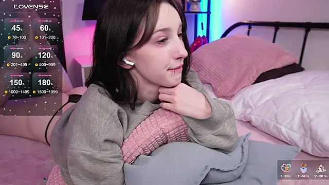 Lissa Meow  online show from 03-03-25, 11:03