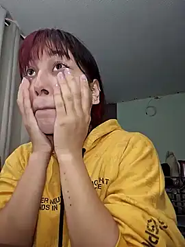 Snapshot of Fresita_Rosita chatting on 01-10-25, 12:36 Fresita Rosita online show from 01-10-25, 12:36