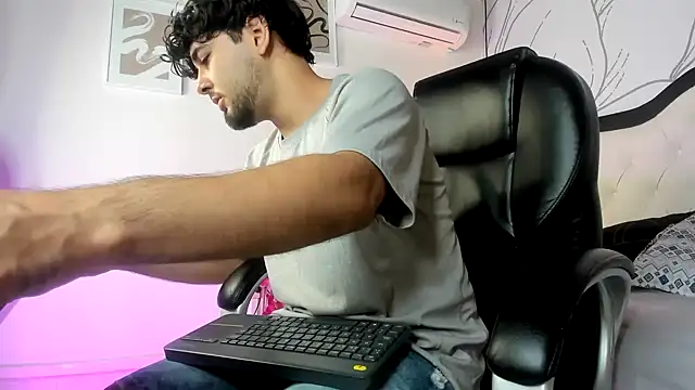 Samir bear online show from 02-25-26, 12:48