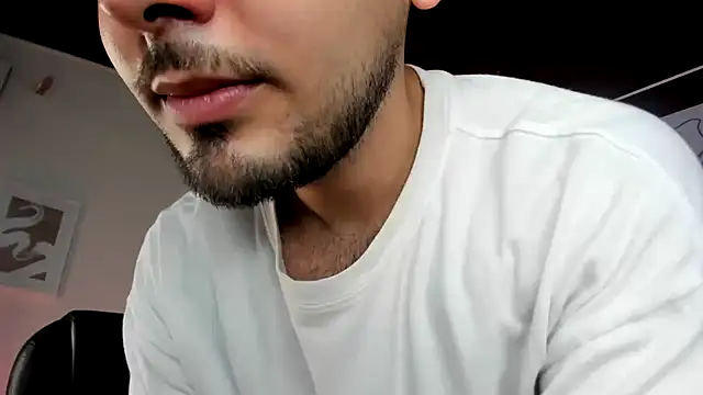 Snapshot of Samir_bear chatting on 06-22-26, 12:57 Samir bear online show from 06-22-26, 12:57