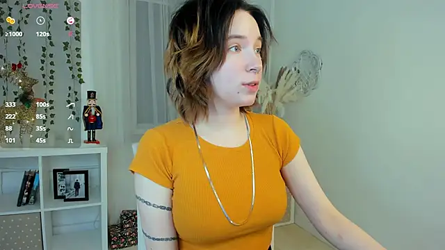 lilithlunna online show from 12-28-24, 12:36